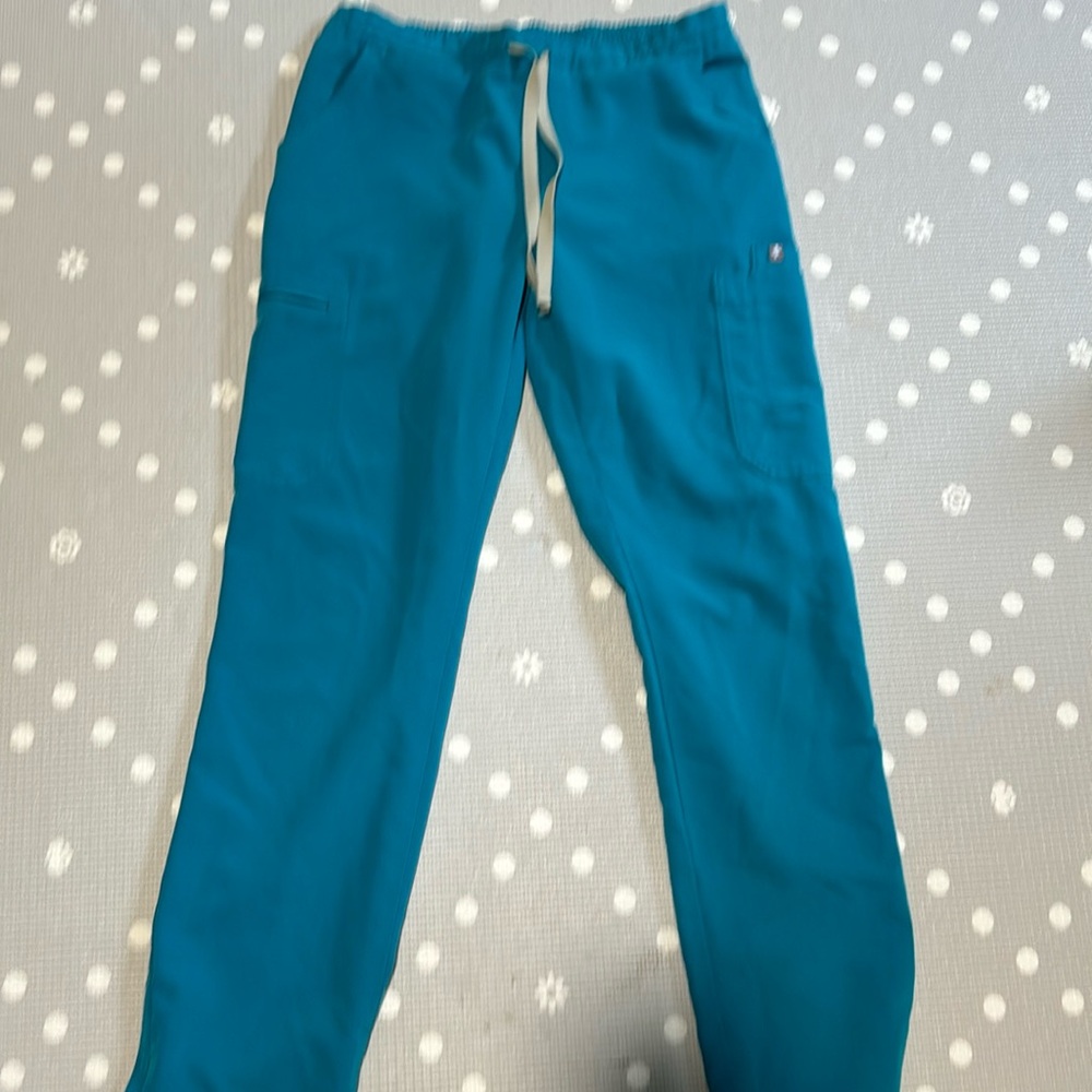 Figs teal size small yolas